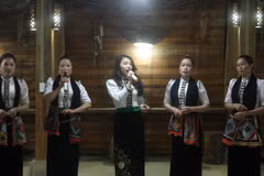 Thai women promote national culture through Xoe dancing