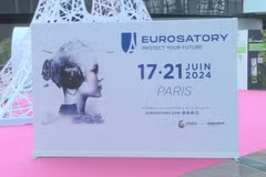 Vietnam attends int’l defence, security exhibition in Paris