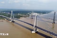 My Thuan 2 bridge connecting the Mekong Delta provinces of Vinh Long and Tien Giang put into operation on November 24, 2023 (Photo: VNA)