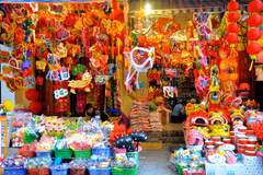Chinese nationals enjoy full-moon festival in Vietnam