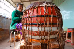 Binh An drum-making village