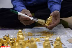 Gold laminating and gilding in Kieu Ky village
