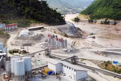 Hydropower dams pose threat to life on Mekong River 