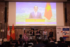 Duong Xuan Huyen, Permanent Vice Chairman of the Lang Son provincial People's Committee, delivering a speech on startup investment (Photo: VNA)