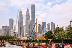 Oxford Economics: Malaysia’s economy could shrink by 6 percent in 2020 