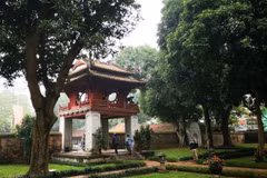 Hanoi’s relics, tourist sites re-opened after sterilisation