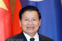 Lao PM visits, co-chairs inter-governmental committee meeting in Vietnam