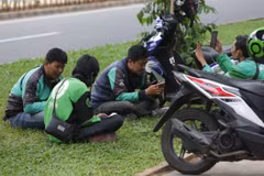 Indonesia keeps close watch on Gojek-Grab merger for fear of monopoly