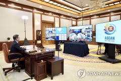 RoK President vows full support for ASEAN in COVID-19 fight