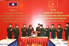 Vietnamese, Lao defence ministries ink cooperation plan for 2021