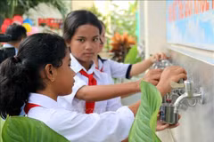 Novaland helps students in Binh Thuan access clean water
