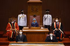 Singapore aims to preserve jobs amid COVID-19 crisis 