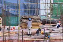 Cambodia considers allowing more foreign workers