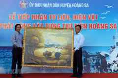 Da Nang gets documents on Vietnam’s sovereignty over Hoang Sa 