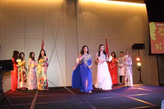 Overseas Vietnamese gather for Tet celebration