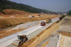 New roads to link to northern mountains