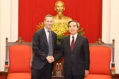 Vietnam always supports US investors: Party official