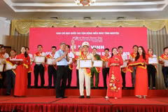 Outstanding blood donors honoured in Hanoi