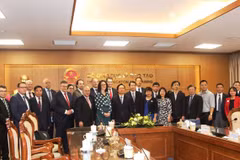 Germany to grant scholarships to 200 students of Vietnamese –German University 