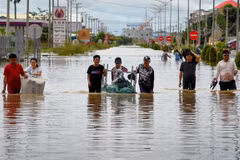 Floods kill 36 people in Cambodia