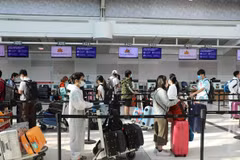 Nearly 350 Vietnamese citizens brought home safely from Australia 