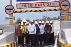 Indonesia halts capital relocation to focus on COVID-19 combat