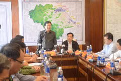 Evacuation from vulnerable areas urged as Storm Molave approaches