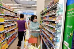 Retailers increase stocks to ensure supply in all circumstances