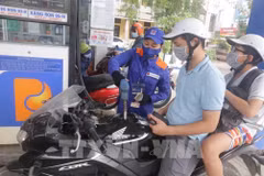 Petrol prices rise after eight cuts