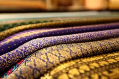 Festival features traditional silk weaving in Hanoi