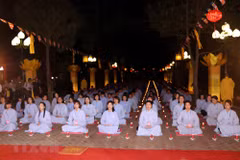 Buddhist ritual prays for peace