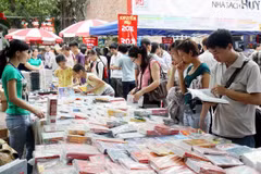 Book festival opens in Hanoi