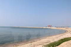 Scientists survey environment in sea area targeted for dumping