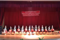 Lao artists perform in northern Vietnam