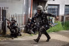 US helps Philippines fight militant groups in Marawi