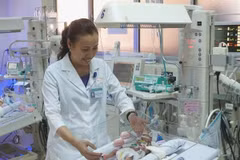 900g-baby with congenital heart disease survived
