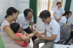 Free health check-ups for children in Tuyen Quang province