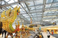 Thai airports enter top ten for on-time service 