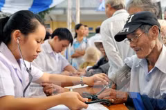 Old workers won’t steal jobs: experts
