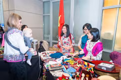 Vietnamese culture promoted at Winternational Embassy Showcase