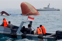 Indonesia: Seven killed as boat sank