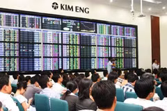 Local shares rise on Q4 expectations
