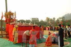 Long Tong festival in Tuyen Quang draws crowd 