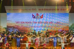 Vietnam, Laos border guards hold joint patrol 