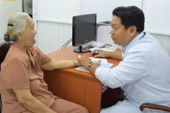  Free health checks-up for poor in HCM City