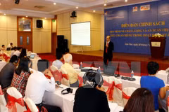 Experts: Domestic companies should develop strong brand names 