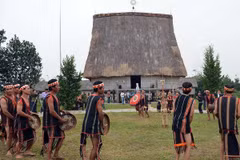 Photo exhibition on central, Central Highland regions