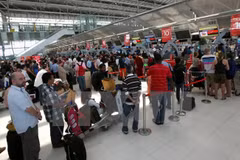 Bangkok airport infrastructure fails to meet traffic demand