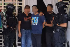 Malaysia arrests six with links to IS