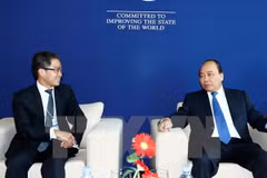 PM meets with business leaders on sidelines of WEF-ASEAN